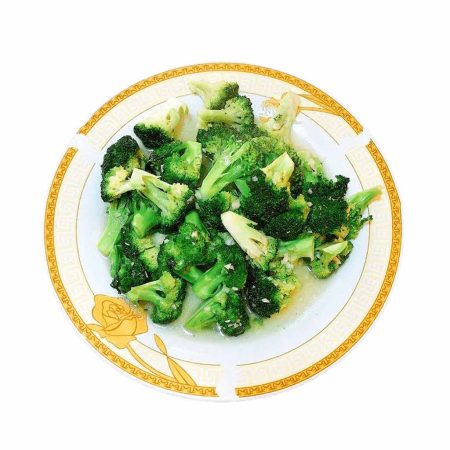 Brocoli cu usturoi, o garnitură sănătoasă și aromată, servită la restaurantul Jin Ding din Sector 2, București. Preț 38 LEI/300g.