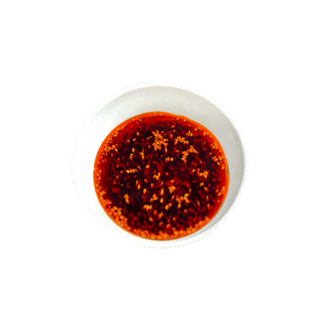 Sos picant iute, un condiment aromat cu ardei iuți, servit la restaurantul Jin Ding din Sector 2, București. Preț 5 LEI.